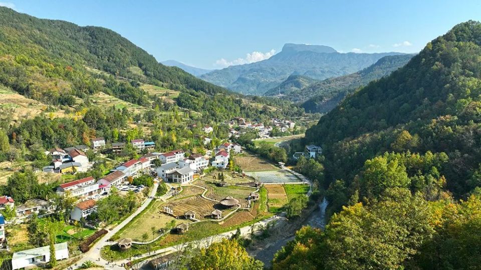 1宁强县玉皇观茶文化旅游景区青云茶室平台