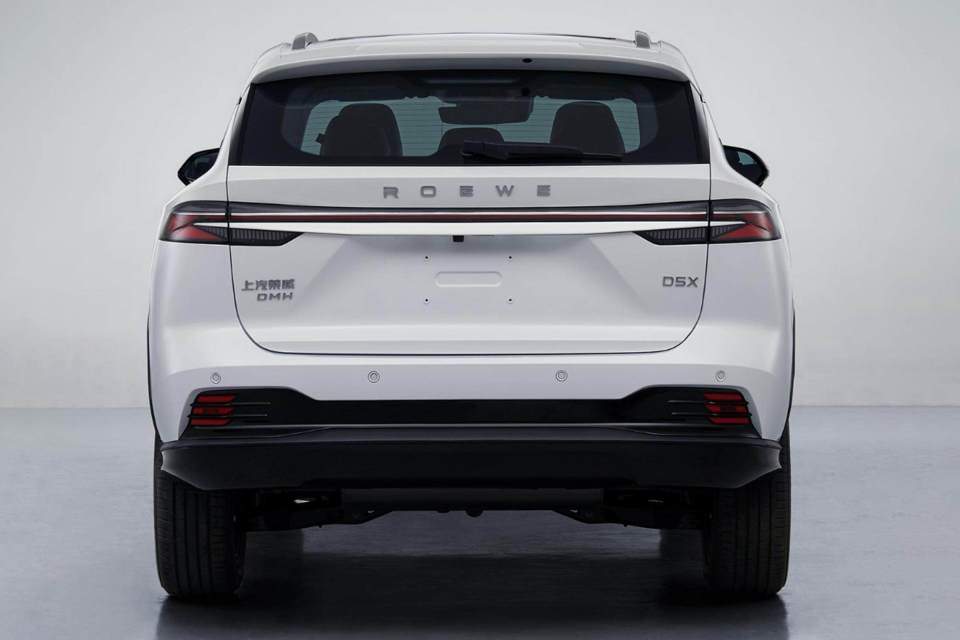 首款最新混动suv!荣威全新车型发布 满油满电1300公里!_腾讯新闻