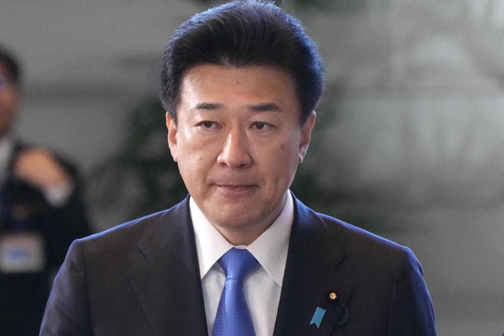 日本新防卫相就任后首次视察自卫队