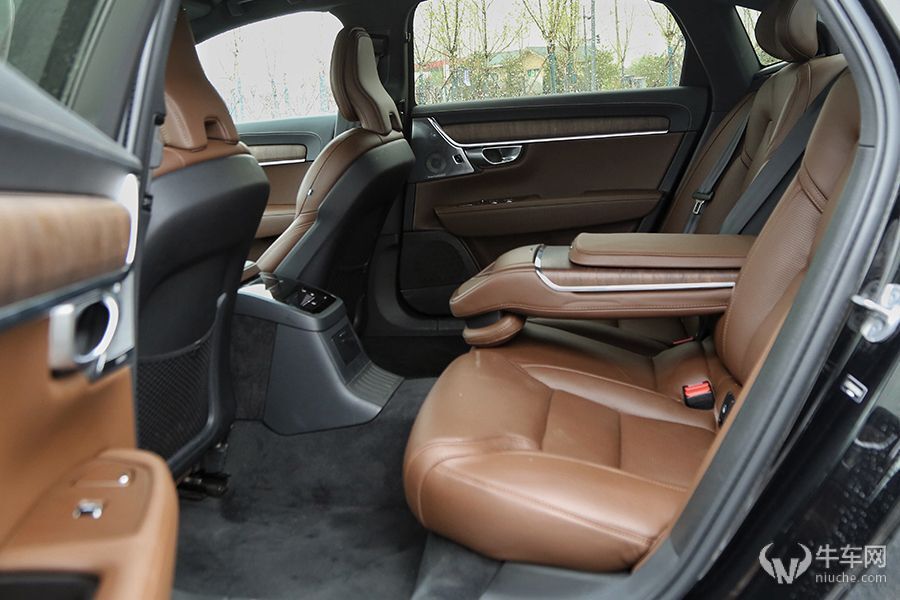 里子面子全都有,深度体验沃尔沃s90新能源