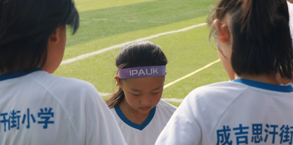 蒙动未来星 | 足球少女李佳熹 足球伴我成长_腾讯新闻