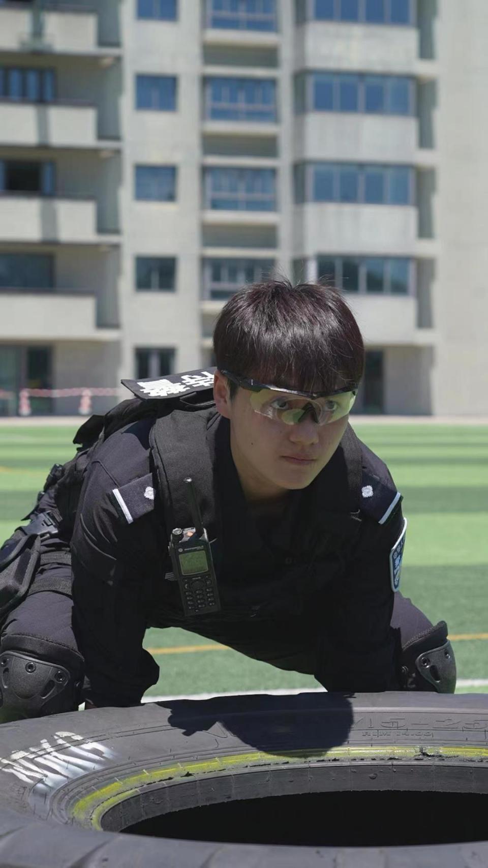 检验夏季练兵成效,跟随"外滩最帅特警"蔡家豪走进"特战精英挑战赛"
