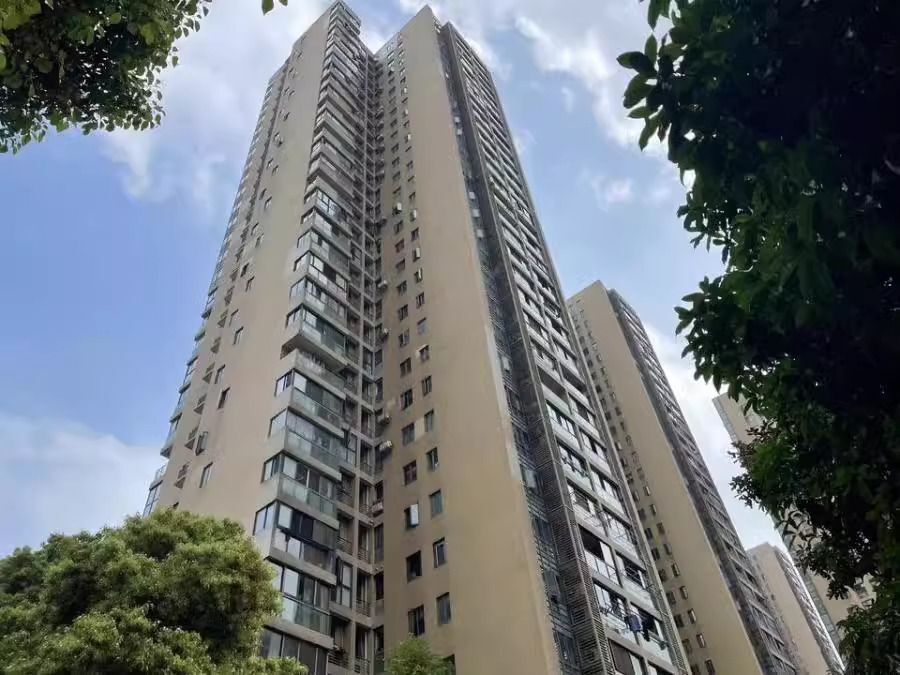 沈女士648.8万抢购杭州风雅钱塘世纪花园住宅!