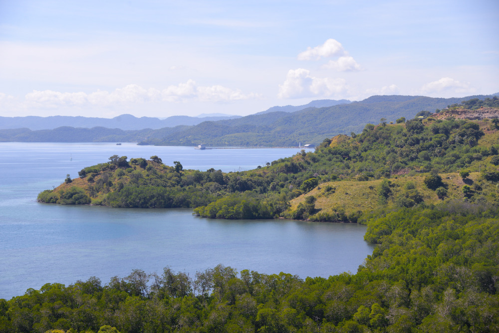 (新华视界)美丽的海滨小城:印尼拉布安巴焦_腾讯新闻