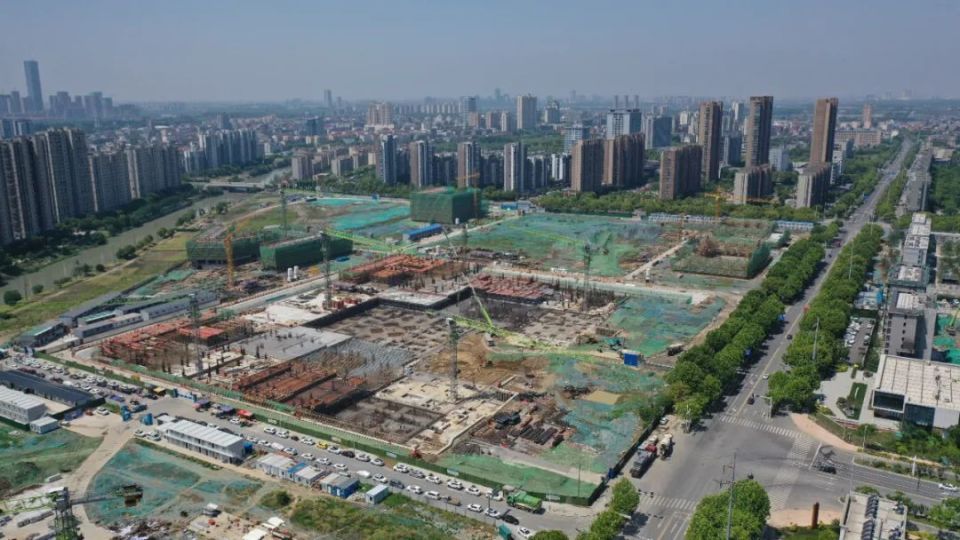 江都城北教育集中区项目： 幼儿园基本建成，小学主体封顶，新江中冲出“正负零”_腾讯新闻