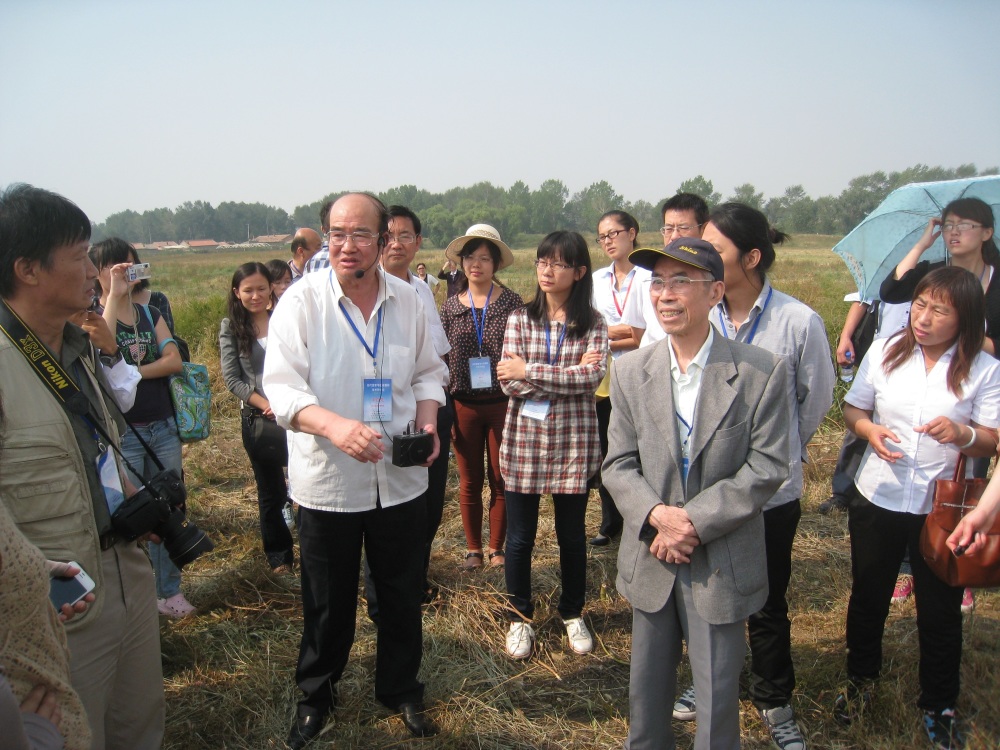 揭开元中都遗址的神秘面纱追记张家口历史文化学者尹自先
