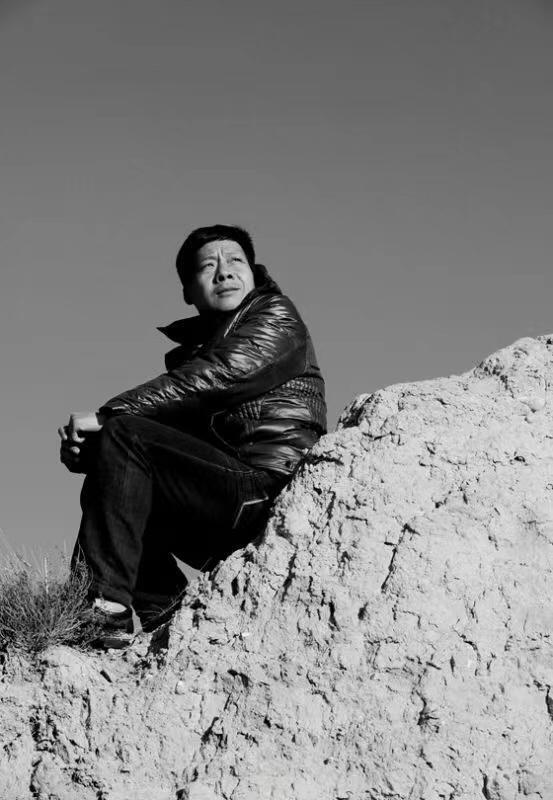 音乐人,唱诗运动发起者,半亩方塘行吟唱诗班主唱董明安