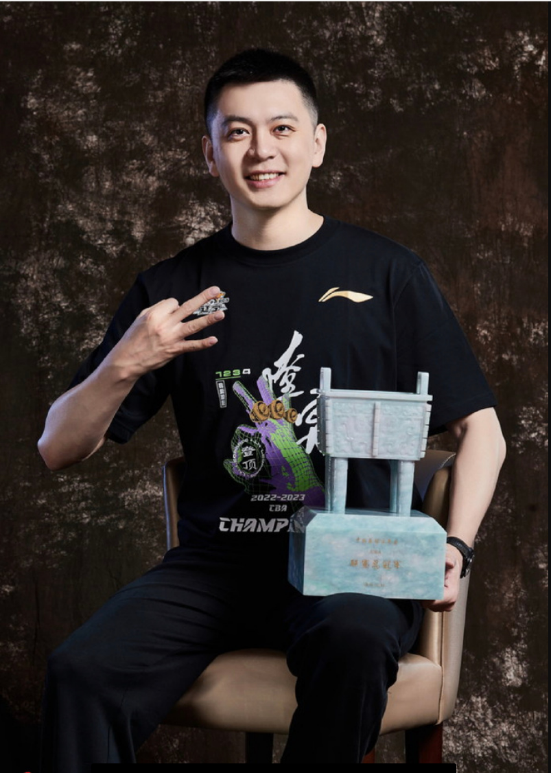 杨鸣怒怼球迷:都骂出3个冠军了,一点信心都没有?