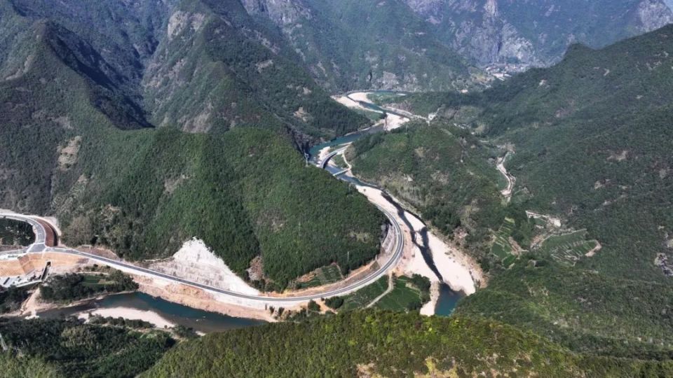 义龙庆高速(遂昌段)(在建),637国道湖山至举淤口段(已完工),528国道新