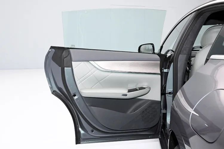 实拍长安启源a07无框车门掀背尾门比亚迪汉的强劲对手