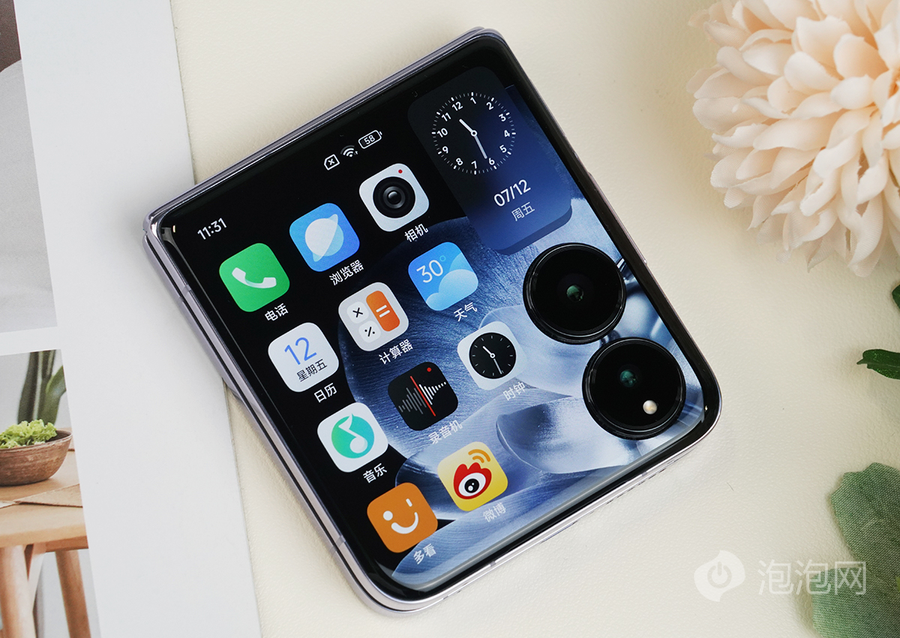 小米MIX Flip评测：全能小折叠 性能很旗舰_腾讯新闻