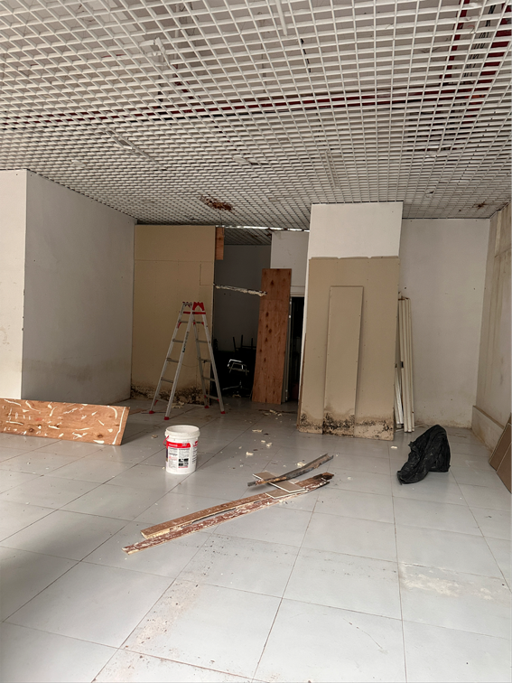 【头条】车库改"养老院"?业主质疑小区车库是否可以对外商用