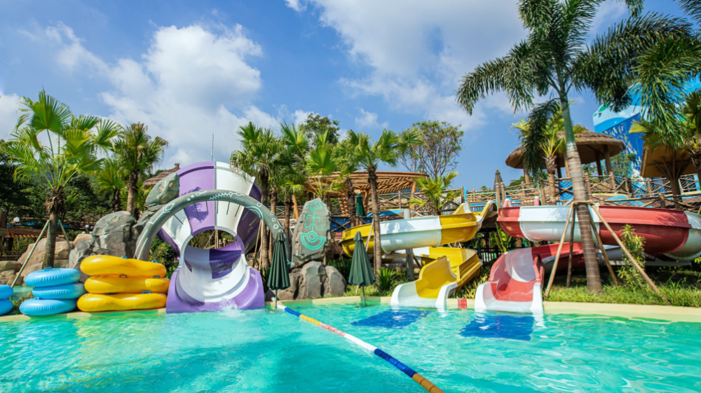 458元住豪华房 私家温泉1池水 2大4小水上乐园