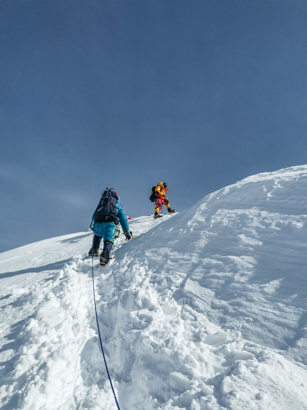 董红娟登顶全部14座8000米级高峰(2)_腾讯新闻
