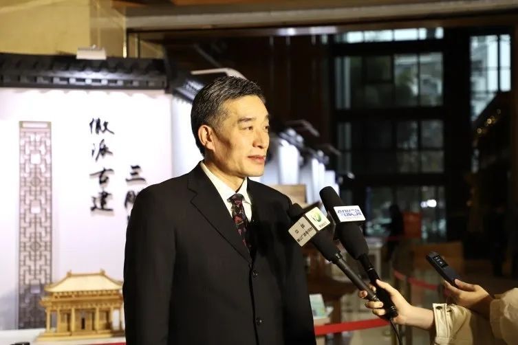 上海徽府实业(集团)有限公司董事长郑宏祝"徽文化是中国三大地域文化