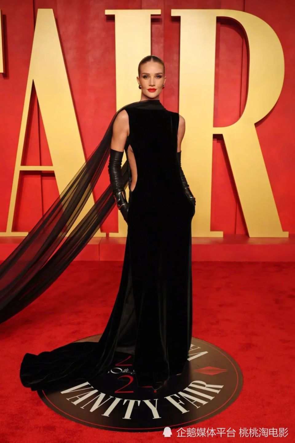 石头姐安雅塞隆肯豆等众星亮相《名利场》奥斯卡after party_腾讯新闻