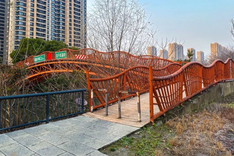 无意间路过萧山北塘河,岸边风光隽秀,完全能和京杭大运河相媲美_腾讯