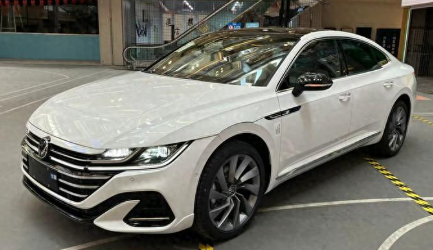 一汽"大众cc"众享版上市,来款直接降10万
