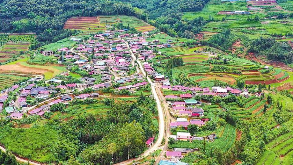 西盟县永广村:创新治理 绘就乡村新图景