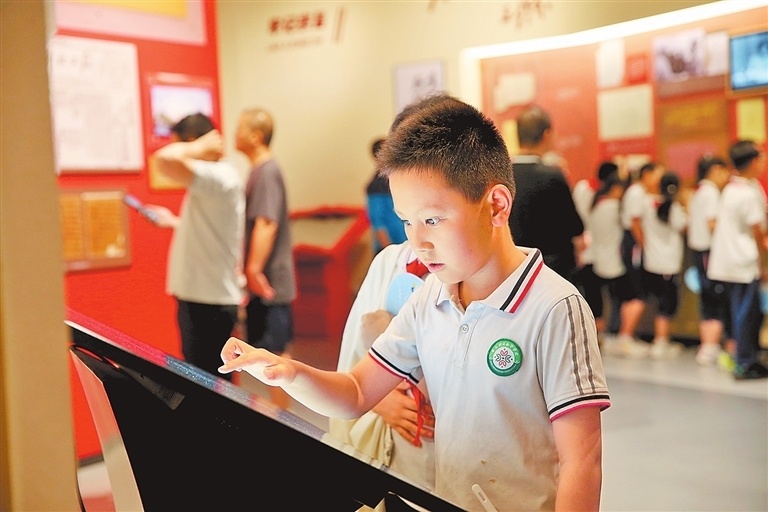 关注国际档案日丨触摸城市记忆 感受发展脉搏