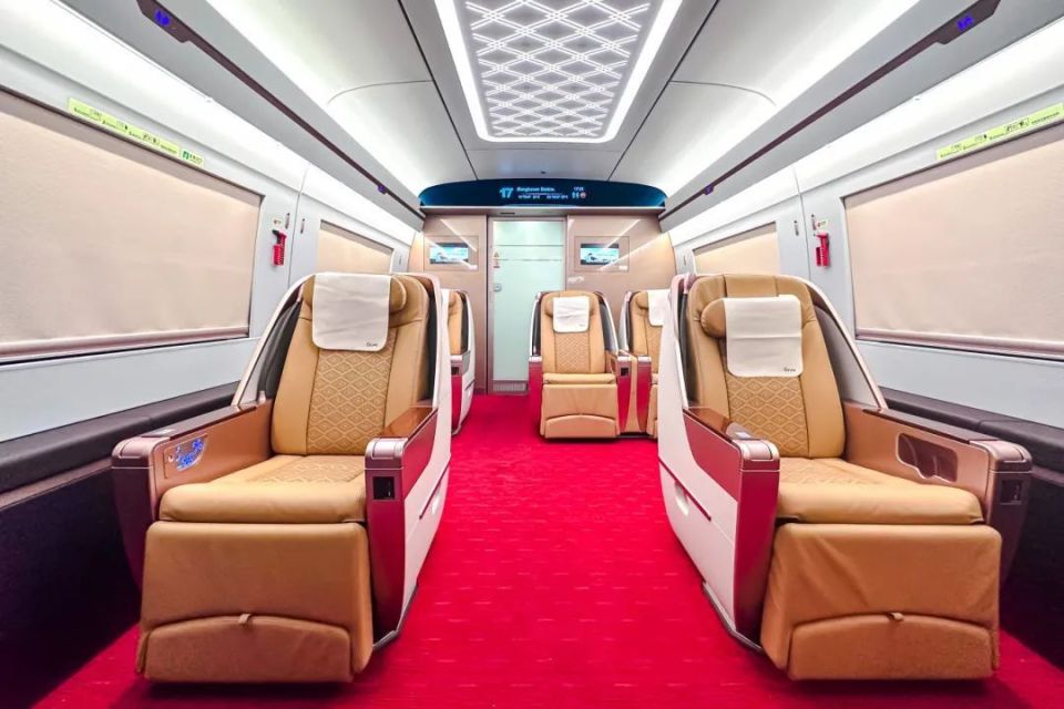 存放区空间扩大1倍动车组餐吧优化餐车采用集成式设计优化设备布局