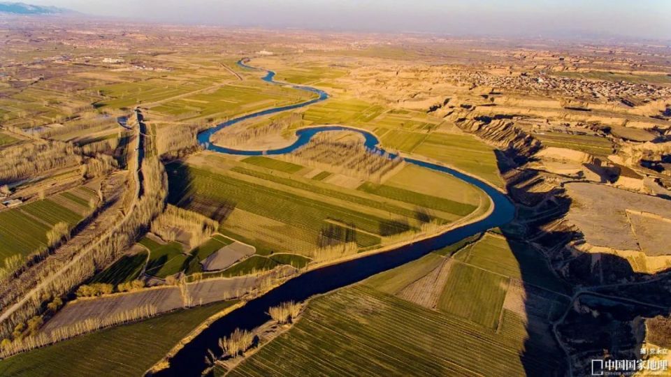 冲积平原——汾河平原养育了山西全省超过40%的人口占山西总面积的四