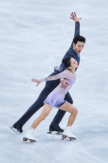 随着压轴上演的表演滑结束,2024花样滑冰世界锦标赛在加拿大蒙特利尔