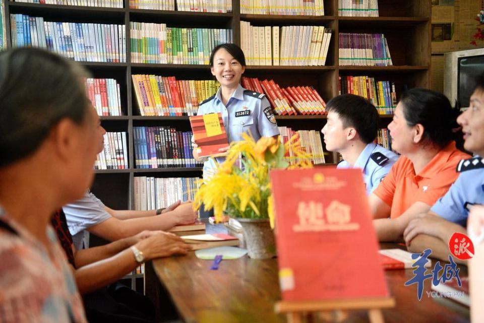 守国门的知心姐姐获评全国移民管理机构成绩突出女民警