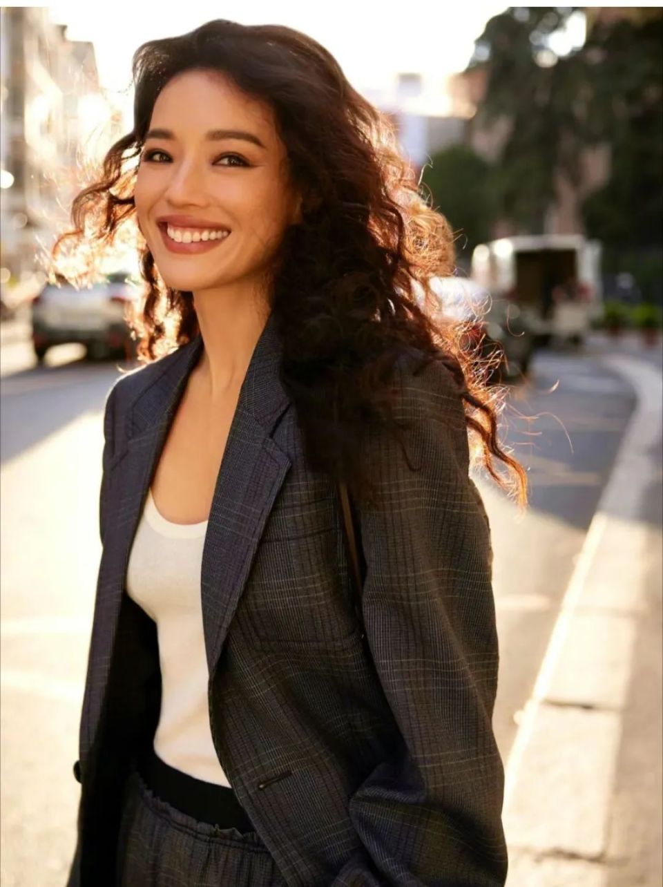 看了金智媛的羊毛卷,想烫发的心又挡不住啦!