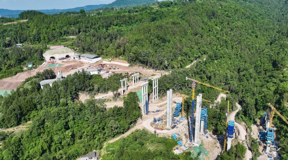 进度条刷新!镇广高速通广段荔枝隧道预计8月贯通