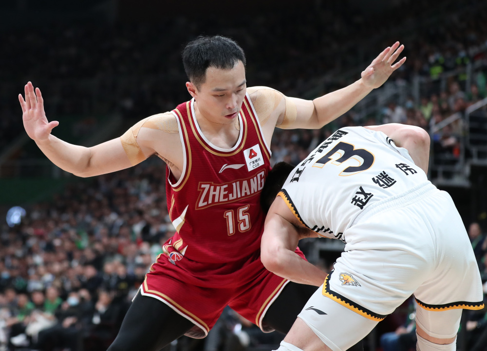 体育篮球cba总决赛辽宁本钢对阵浙江稠州金租2