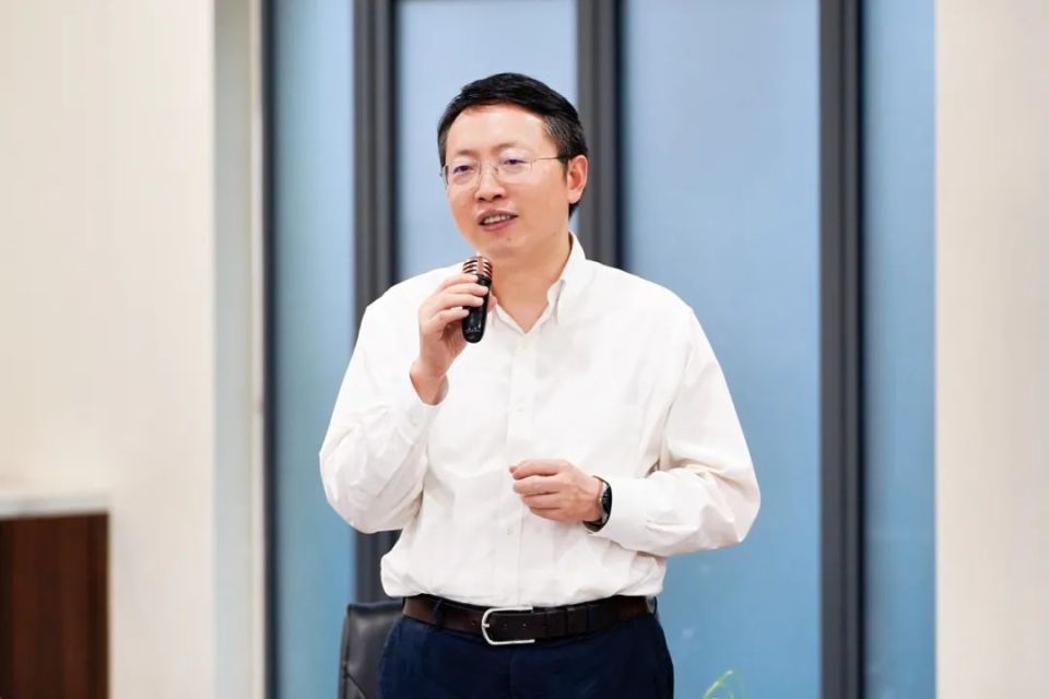 如何破解营商环境痛点难点？区政协举办2024年第三期“委员沙龙”_腾讯新闻