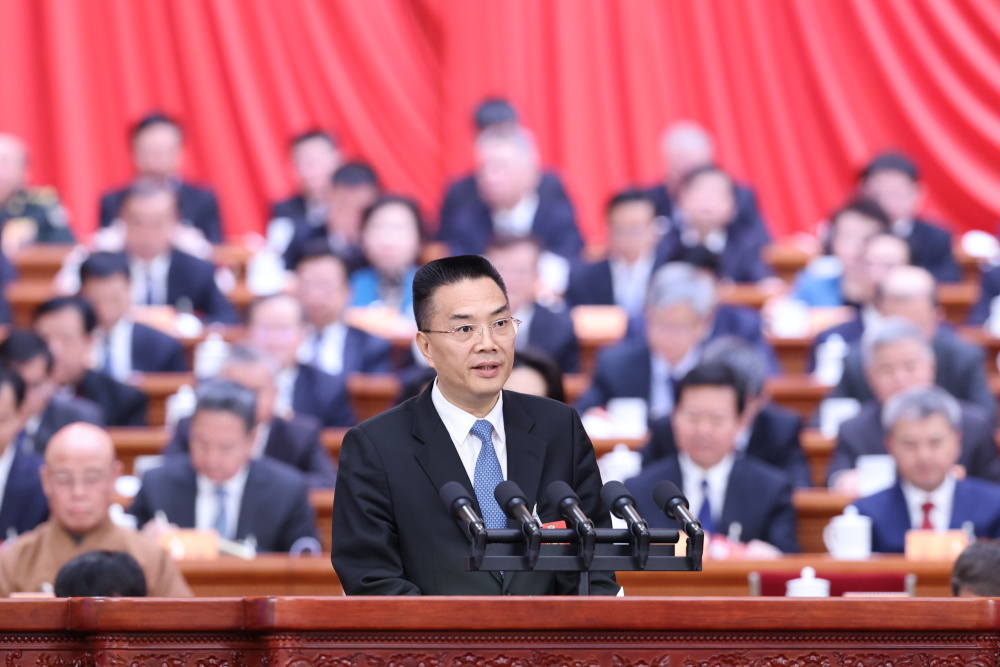 这是张宗真委员作大会发言.