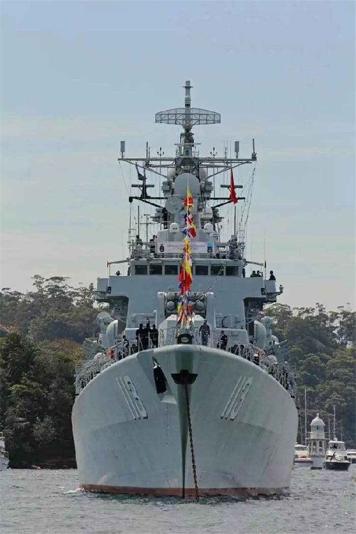 今日武器装备分享-中国052型驱逐舰_腾讯新闻