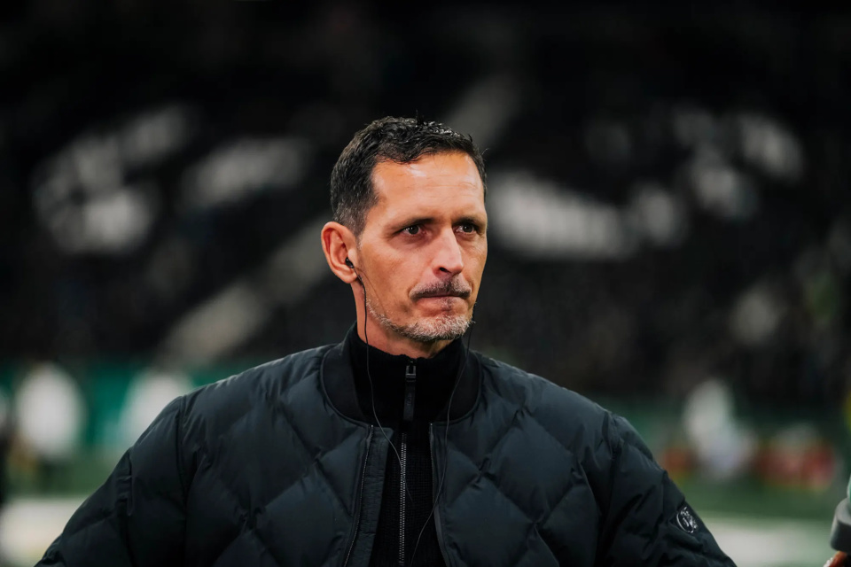 法兰克福主帅：这是一场精彩比赛，运气更好的球队赢了