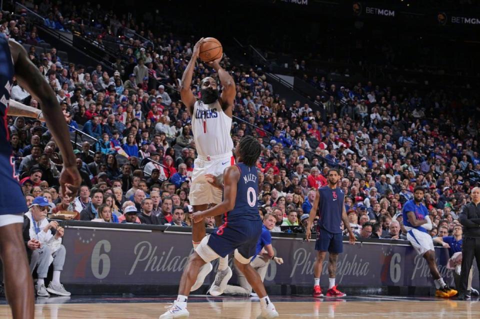 15分大逆转快船终于赢了哈登复仇老东家伦纳德无愧超巨