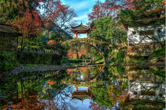 郭洞村坐落于金华市武义县城南十公里群山之中,依山傍水,风景宜人,有"