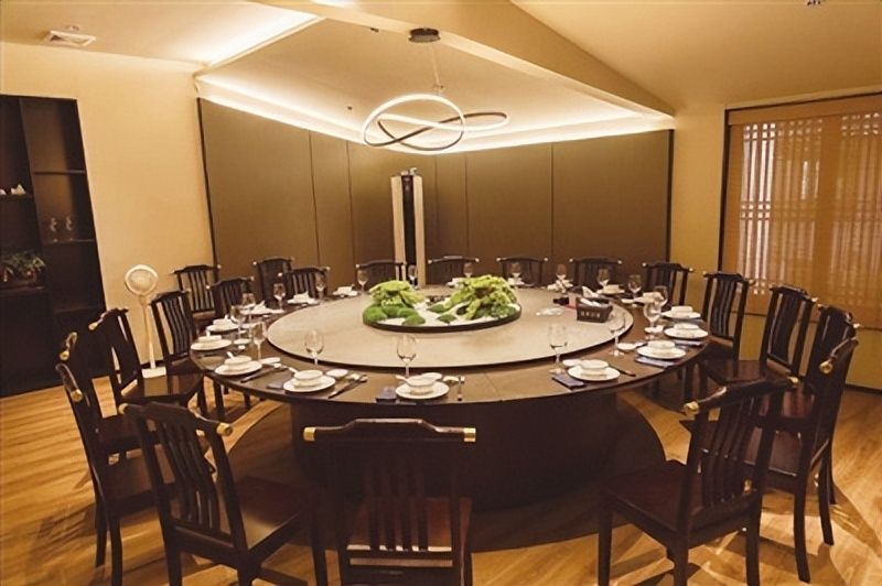 返乡"新农人"带动 周边农户致富增收_腾讯新闻