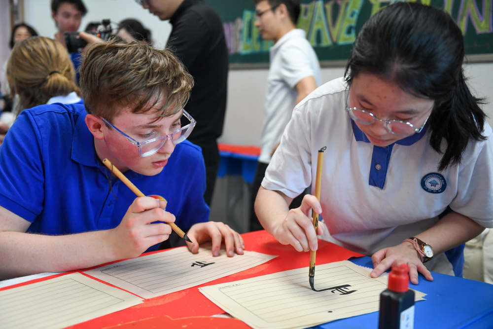 今年3月,美国华盛顿州中学生代表团来华参观交流.