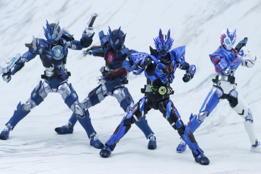 假面骑士巴尔坎独狼形态shf手办实物 就差最终形态的狂野加特林_腾讯