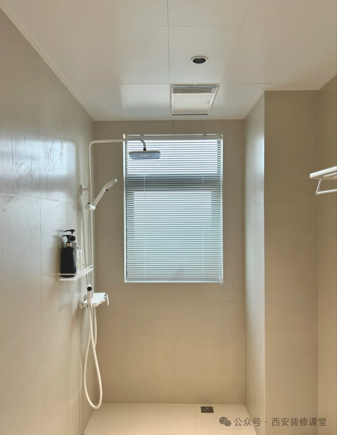 把大规格换成小规格,把蜂窝铝换成铝扣板,剩下的钱找个专业人把关,这