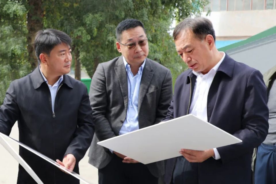 杨秀理调研检查"两节"期间工作时强调 统筹好发展和安全 强化保供保畅