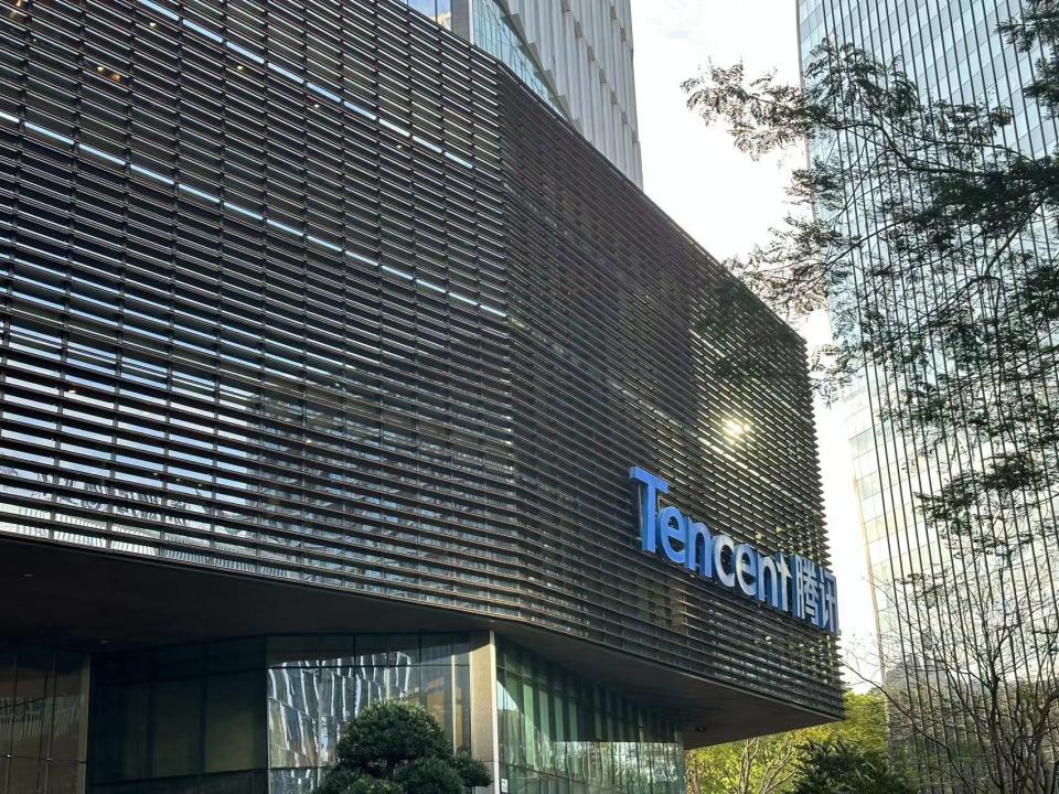 腾讯股价大涨,市值重回3万亿港元!港股新政策,重磅手游定档等利好加持