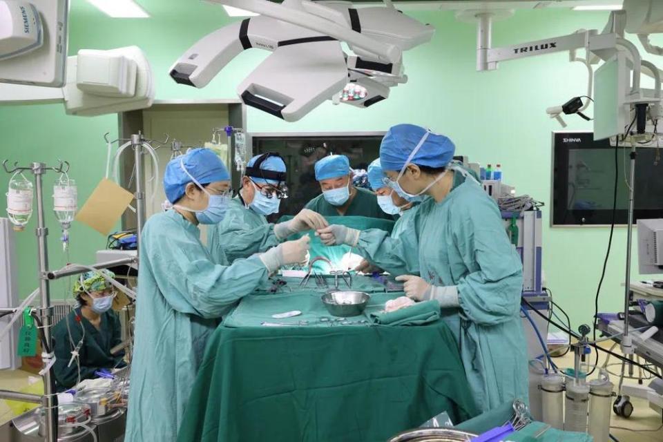 淄博世博高新医院:山海相隔 "心"之所向"天使之旅"贵州先心病患儿手术