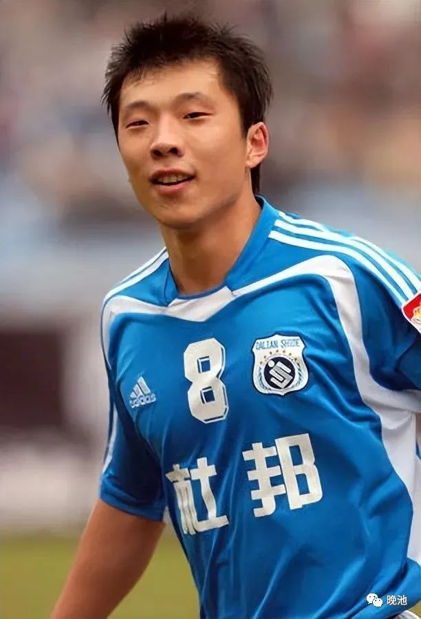 大连足球史上今天:2004年实德1-1上海国际,陆俊被喊黑哨(6月12日中超)