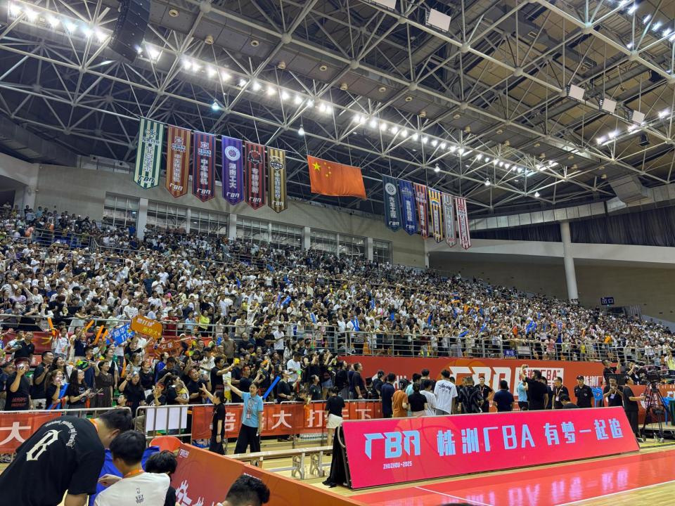 2025株洲“厂BA”迎来焦点大战，华大男篮对战本土明星
