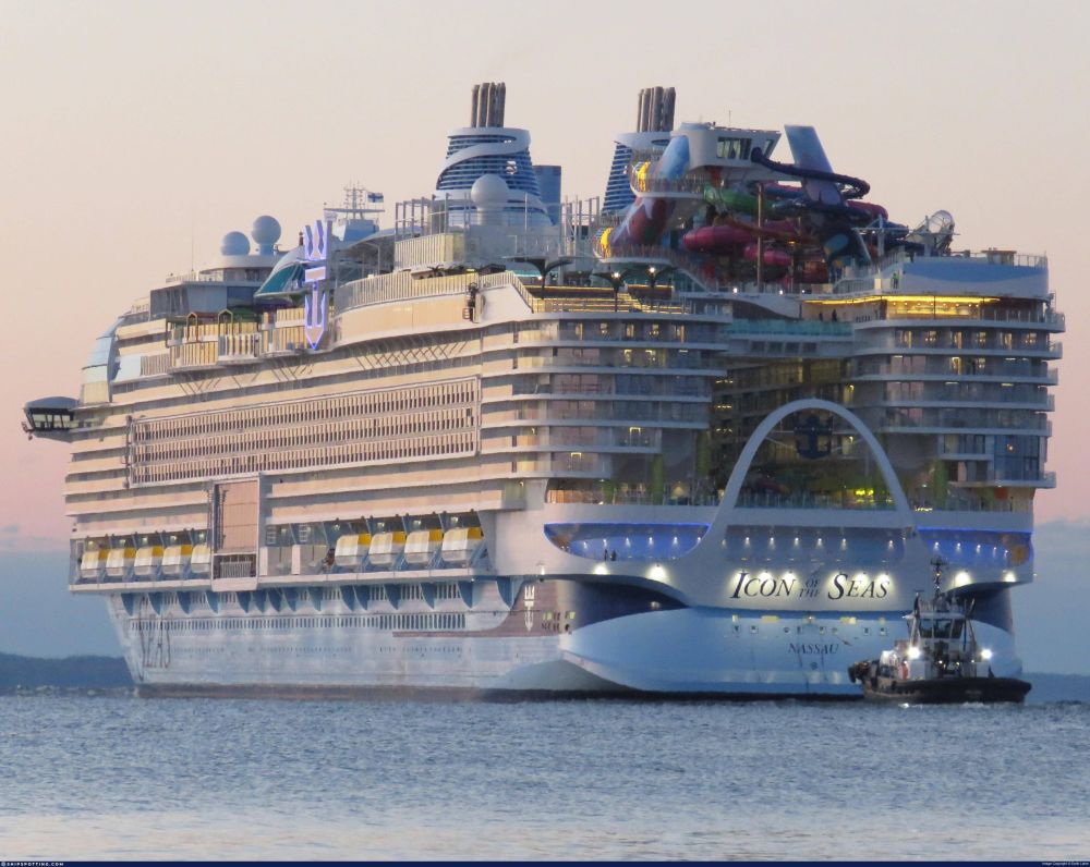 全球最大邮轮首航一票难求,这不就海上的迪士尼吗?_腾讯新闻