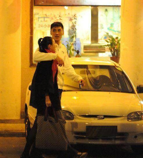 我们再来看看中国男篮,张博入选了广州亚运会男篮12人大名单并最终