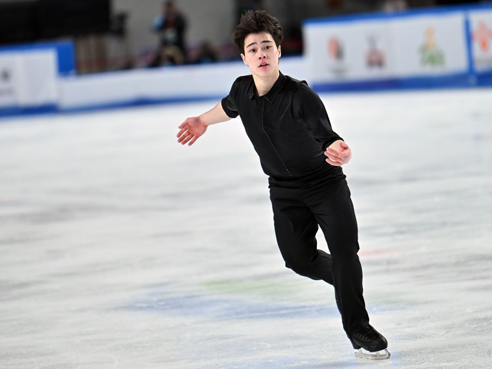 花样滑冰公开组男子单人滑自由滑赛况
