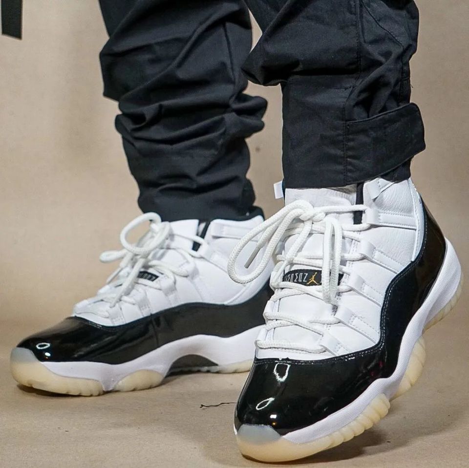 年底「金砖 aj11」完整开箱!细节全看清!_腾讯新闻
